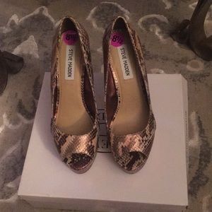 Snakeskin Steve Madden Platform Heels